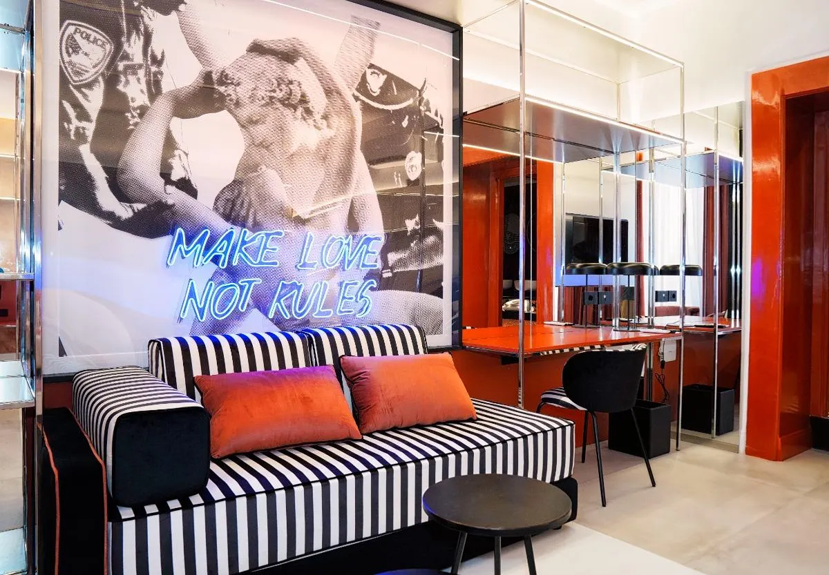 Suite Make Love Not Rules | Kind Places Napoli
