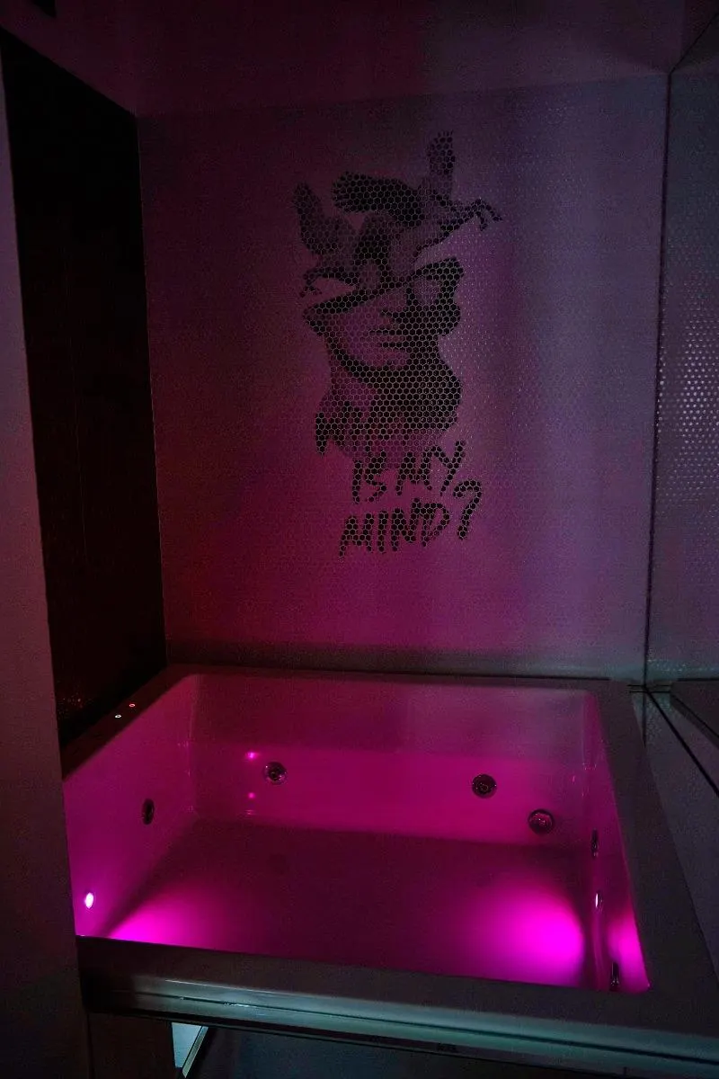 Where Is My Mind suite | Kind Places Naples