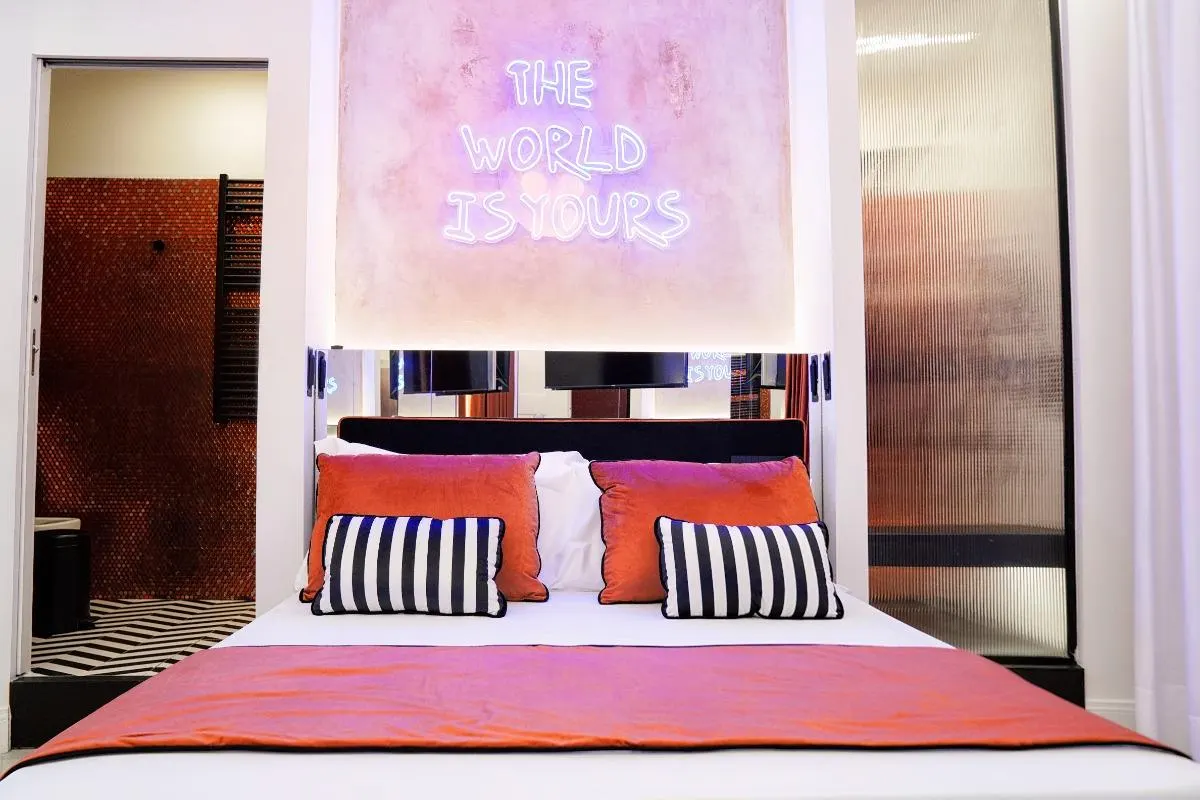 Suite The World Is Yours | Kind Places Napoli