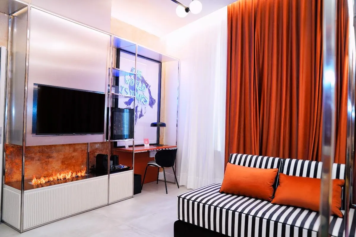 Suite The World Is Yours | Kind Places Napoli